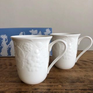 ウェッジウッド(WEDGWOOD)のWEDGWOOD ストロベリー＆バイン マグ 2個セット(グラス/カップ)