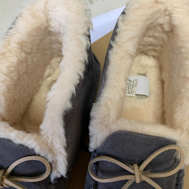 UGG(アグ)のamyi様専用アグUGGアレーナ レディースの靴/シューズ(スリッポン/モカシン)の商品写真