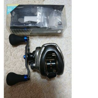 シマノ(SHIMANO)の13 メタニウム スタジオコンポジットハンドル装備！(リール)