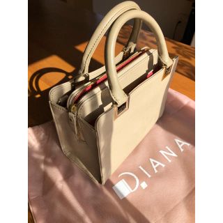 ダイアナ(DIANA)のDIANA バック(ハンドバッグ)