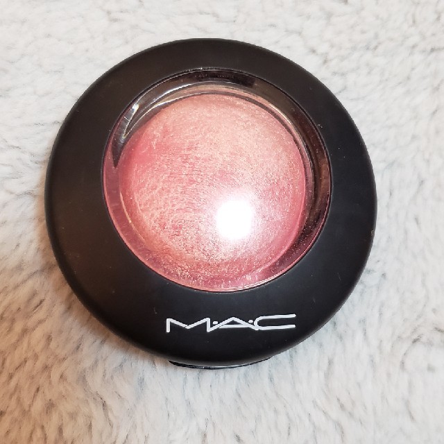 MAC(マック)のMAC　ミネラライズ　ブラッシュ　ペタルパワー コスメ/美容のベースメイク/化粧品(チーク)の商品写真