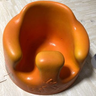 バンボ(Bumbo)のバンボ　小さなヒビ発見、(その他)