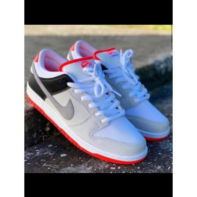 Nike SB Dunk Low Infrared