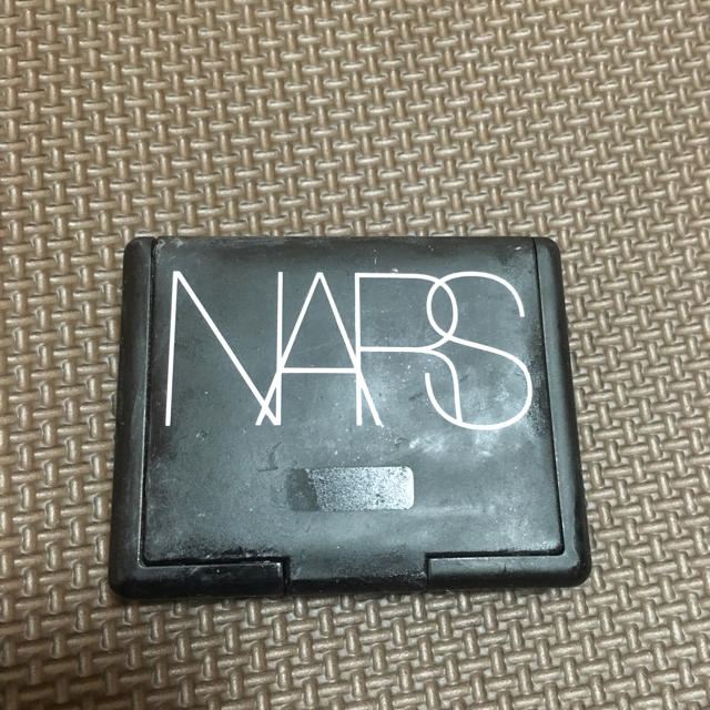 NARS(ナーズ)のハイライト 破格★ コスメ/美容のベースメイク/化粧品(フェイスカラー)の商品写真