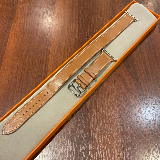 Hermes(エルメス)の(正規品) Apple Watch ドゥブルトゥール エルメス フォーヴ メンズの時計(レザーベルト)の商品写真