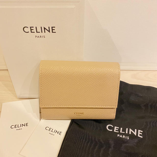 celine(セリーヌ)の【新品未使用】CELINE セリーヌ 財布 スモール トリフォールド レディースのファッション小物(財布)の商品写真