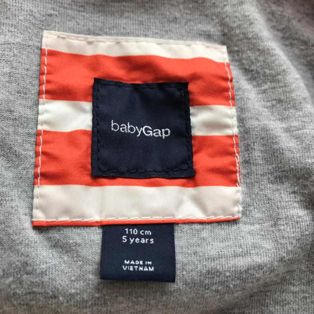 GAP Kids(ギャップキッズ)の【中古】GAP子供用ジャンパー キッズ/ベビー/マタニティのキッズ服女の子用(90cm~)(ジャケット/上着)の商品写真