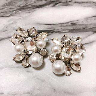 ザラ(ZARA)のパールビジューピアス wedding 花嫁(ピアス)