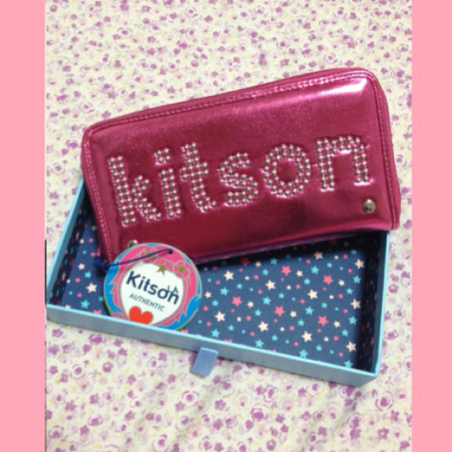 KITSON(キットソン)の【送料無】kitsonピンク長財布 レディースのファッション小物(財布)の商品写真