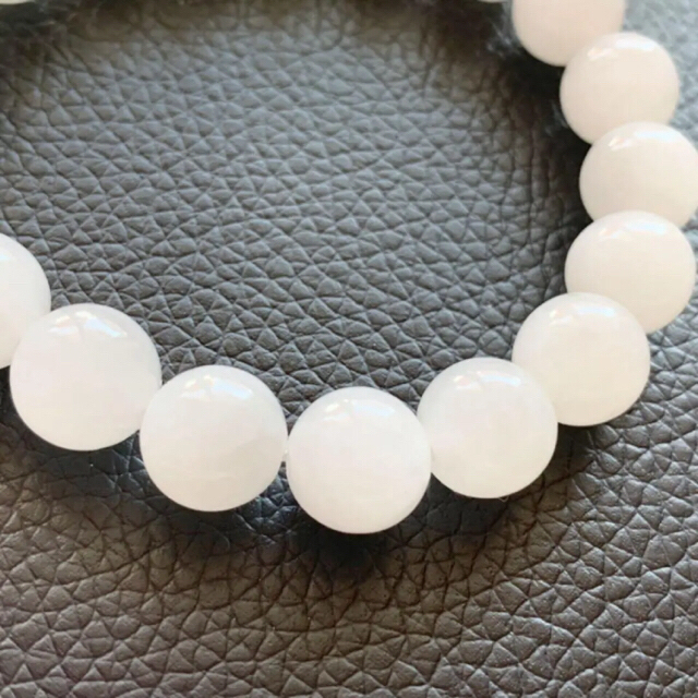 No.1031 高品質 和田玉 羊脂玉 9.5mm ブレスレット鑑定書 No.1031 高品質 和田玉 羊脂玉 9.5mm ブレスレット鑑定書
