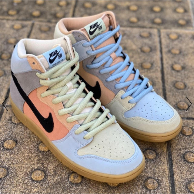 NIKE(ナイキ)の27.5cm NIKE SB DUNK HIGH PRO  ”Easter” メンズの靴/シューズ(スニーカー)の商品写真