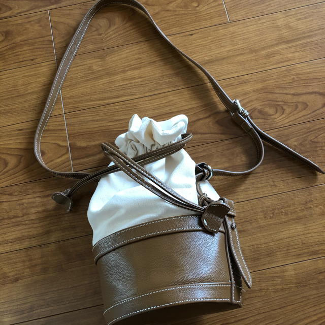TOMORROWLAND(トゥモローランド)の 【入手困難】Ohga ショルダーバッグ　ayako    レディースのバッグ(ショルダーバッグ)の商品写真