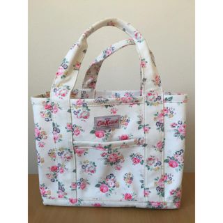 キャスキッドソン(Cath Kidston)の【値下げしました】【美品】キャスキッドソン トートバッグ 大容量 マザーズバッグ(トートバッグ)