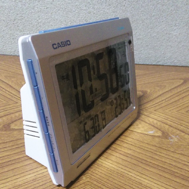 CASIO(カシオ)の電波時計 インテリア/住まい/日用品のインテリア小物(置時計)の商品写真