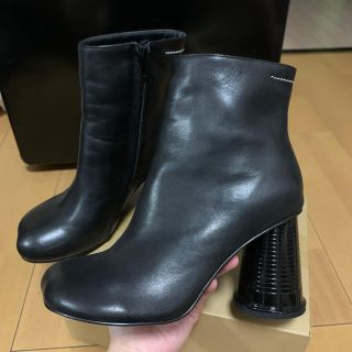 ザラ(ZARA)の最終値下げ　本革牛革ブーツ　ハイヒール(ハイヒール/パンプス)