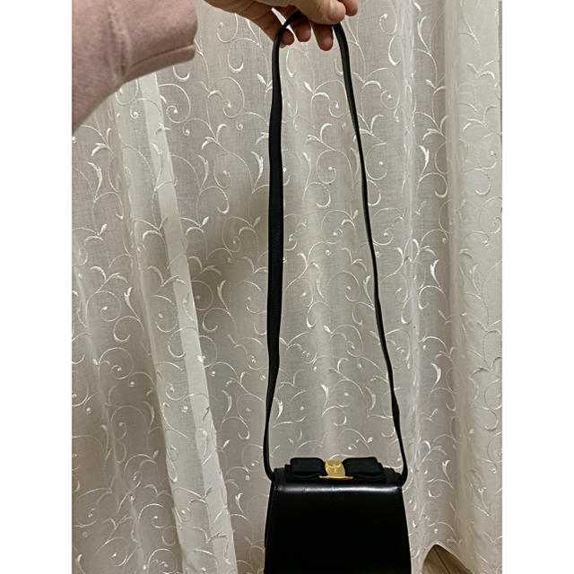 サルバトーレフェラガモFERRAGAMOポシェット✨美品です！