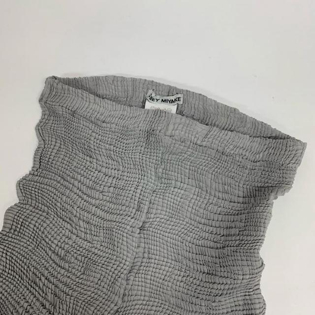 ISSEY MIYAKE(イッセイミヤケ)のイッセイミヤケ パンツ スラックス S レディースのパンツ(その他)の商品写真