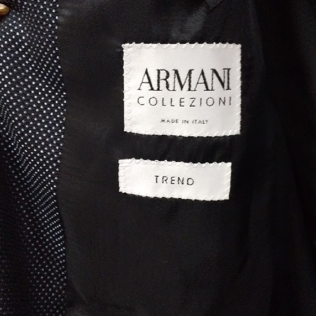 ARMANI COLLEZIONI(アルマーニ コレツィオーニ)のアルマーニ メンズのジャケット/アウター(テーラードジャケット)の商品写真