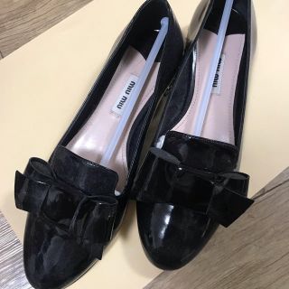 ミュウミュウ(miumiu)の値下げ ♡ 新品 ♡ MIUMIU ♡ 靴(ローファー/革靴)