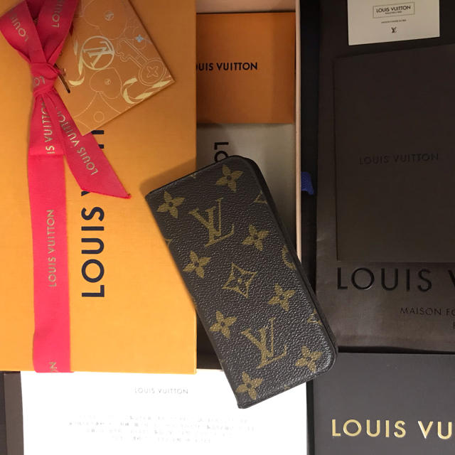 LOUIS VUITTON - 美品！本物保証！LOUIS VUITTONモノグラムフェリオiPhoneケースの通販