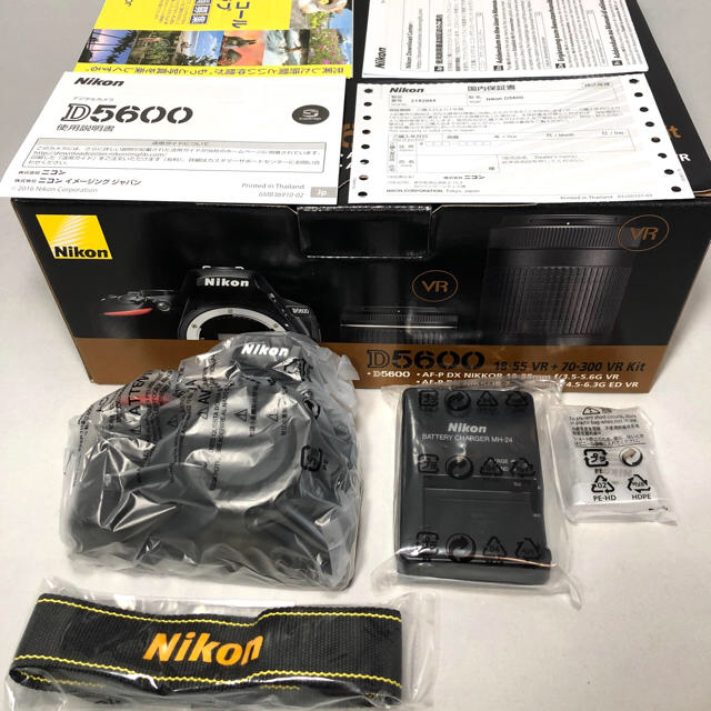 新品 未使用 Nikon ニコン D5600 ボディ メーカー保証付