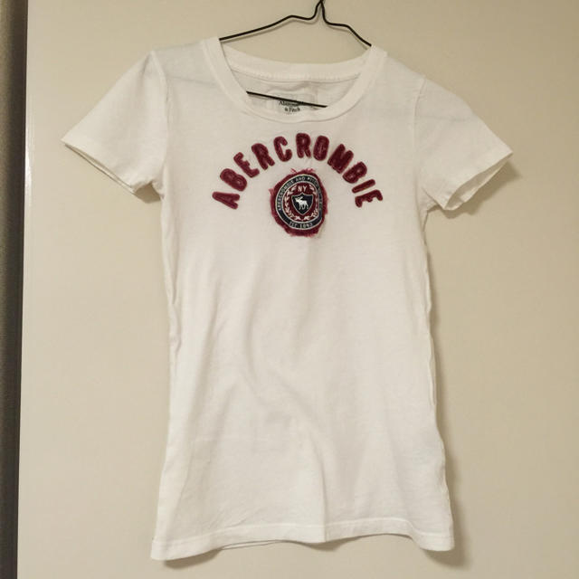 Abercrombie&Fitch(アバクロンビーアンドフィッチ)のAbercrombie&Fitch T レディースのトップス(Tシャツ(半袖/袖なし))の商品写真