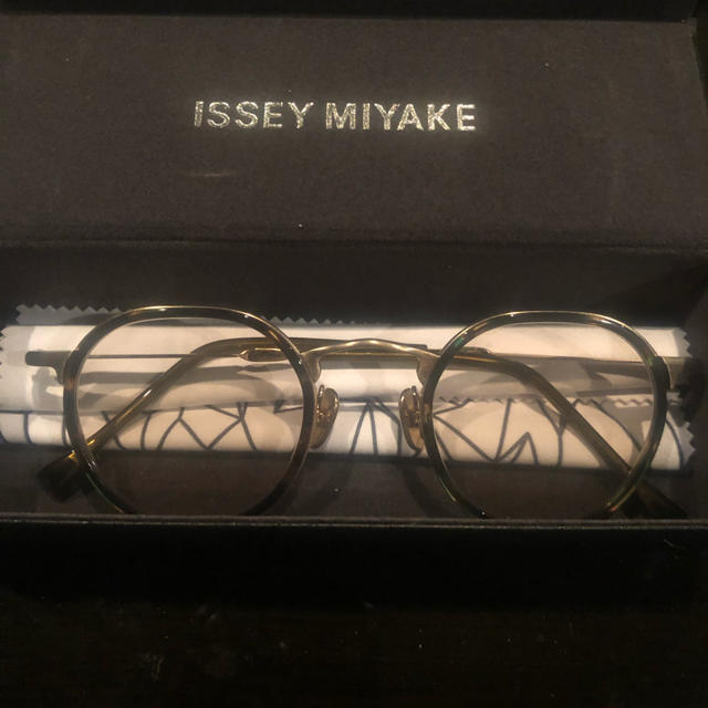 ISSEY MIYAKE(イッセイミヤケ)のイッセイミヤケ　ISSEY MIYAKE 金子メガネ　コラボ　サングラス メンズのファッション小物(サングラス/メガネ)の商品写真