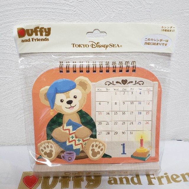 Disney(ディズニー)の【完売品】ダッフィー★卓上カレンダー★2020 インテリア/住まい/日用品の文房具(カレンダー/スケジュール)の商品写真