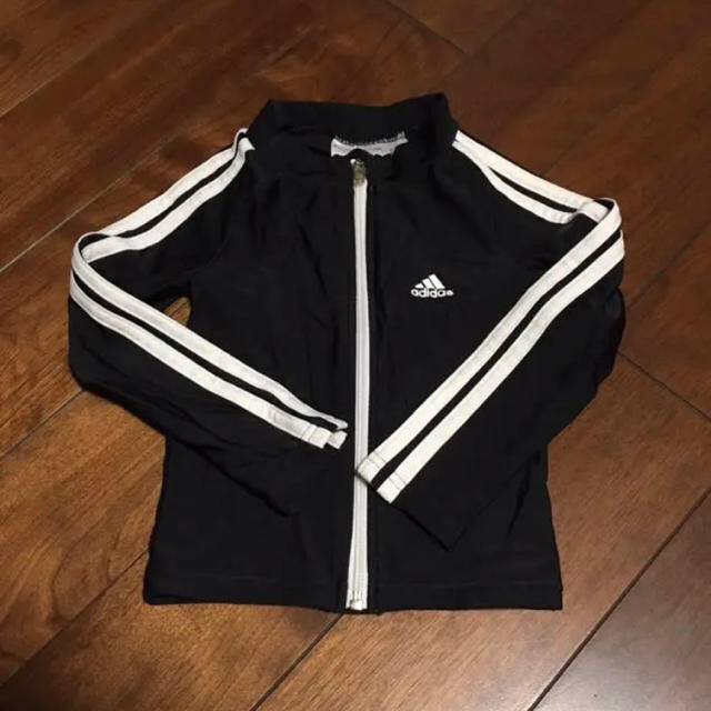 adidas(アディダス)のアディダス　ラッシュガード　100 キッズ/ベビー/マタニティのキッズ服男の子用(90cm~)(水着)の商品写真