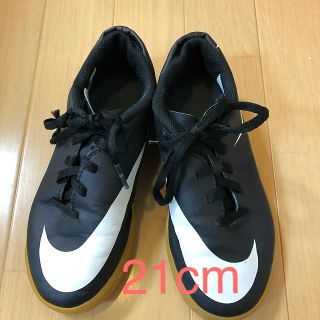 ナイキ(NIKE)の21 ナイキ NIKE フットサル 屋内用 シューズ　ジュニア　子供用(シューズ)