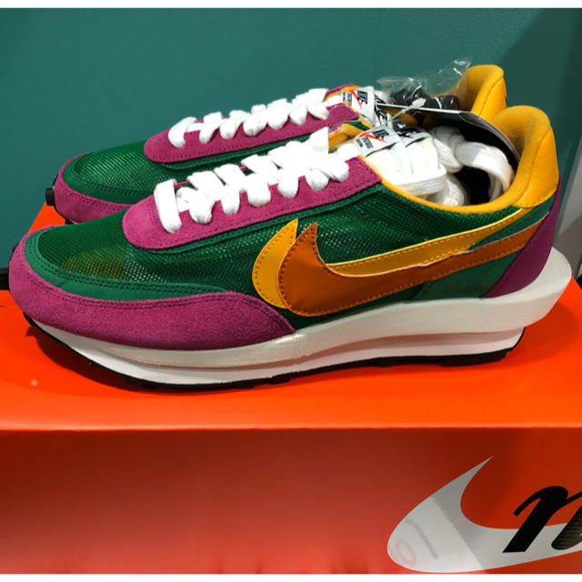 NIKE(ナイキ)の28.5cm Nike x Sacai LD Waffle PINK メンズの靴/シューズ(スニーカー)の商品写真