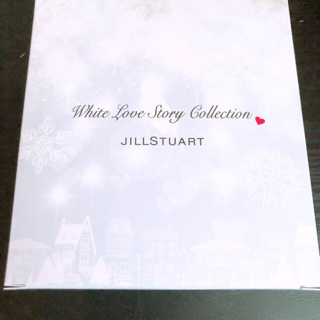 JILLSTUART(ジルスチュアート)のジルスチュアート　クリスマスコフレ2018 新品未使用未開封　値下げしました！！ コスメ/美容のキット/セット(コフレ/メイクアップセット)の商品写真