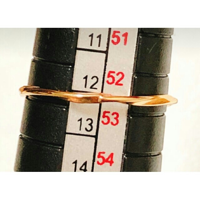 💍k18 ねじれデザインのリング　12号💍 レディースのアクセサリー(リング(指輪))の商品写真