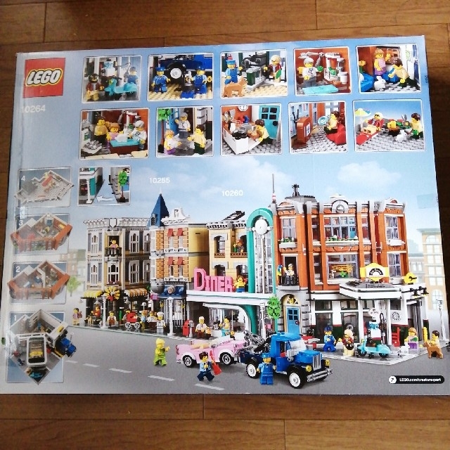 Lego(レゴ)の2/9終了 新品未開封 LEGO レゴ 10264 街角のガレージ キッズ/ベビー/マタニティのおもちゃ(積み木/ブロック)の商品写真