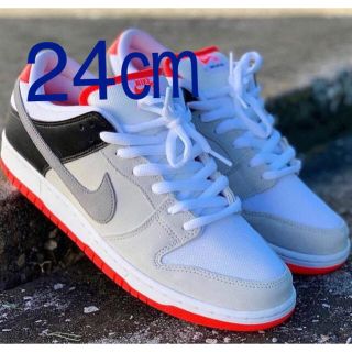 ナイキ(NIKE)のNike SB Dunk Low “Infrared”(スニーカー)