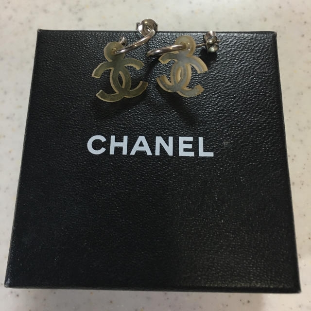 CHANEL(シャネル)のCHANEL ピアス メンズのアクセサリー(ピアス(両耳用))の商品写真