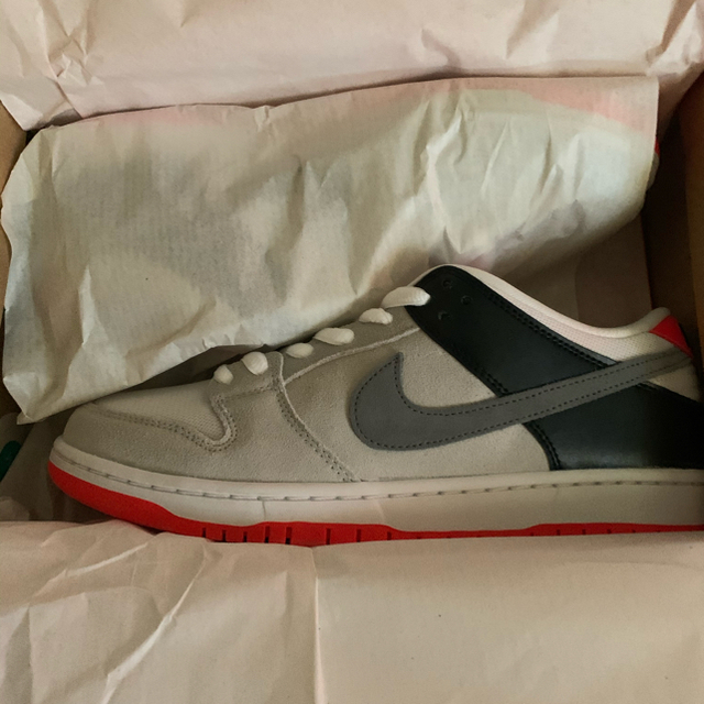 NIKE(ナイキ)のNIKE SB DUNK LOW PRO ISO “INFRARED” 27 メンズの靴/シューズ(スニーカー)の商品写真