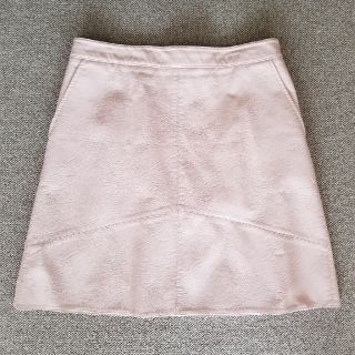 ザラ(ZARA)の【美品】ZARA　フェイクレザー　ピンクスカートM(ひざ丈スカート)