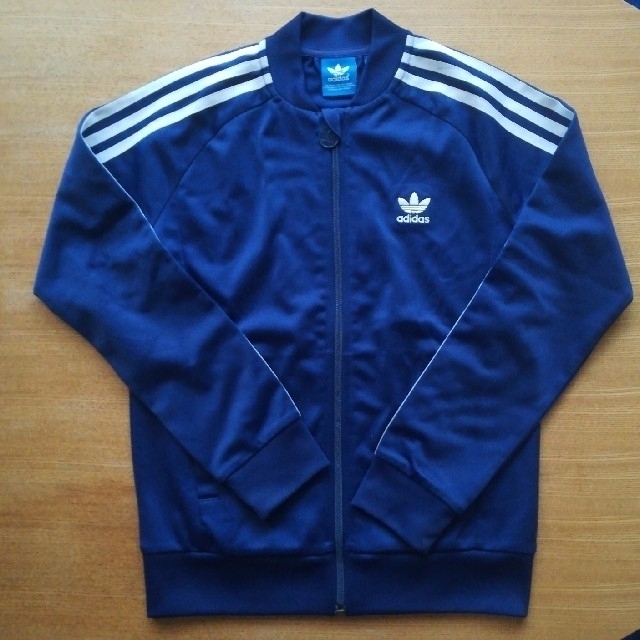 adidas(アディダス)のadidas xs（130cm）キッズジャージ セットアップ  キッズ/ベビー/マタニティのキッズ服男の子用(90cm~)(ジャケット/上着)の商品写真