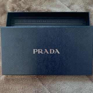 プラダ(PRADA)のPRADA 箱　(財布)