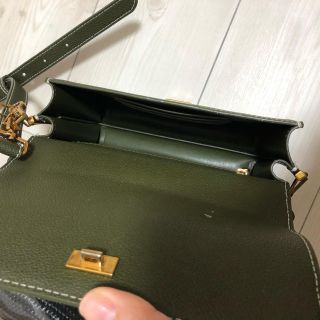 チャールズアンドキース(Charles and Keith)のCHARLESKEITH  バッグ　mi⭐︎mi様専用(ショルダーバッグ)