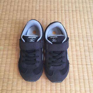 ミキハウス(mikihouse)のmikihouse×MIZUNOスニーカー　17.0　黒色(スニーカー)