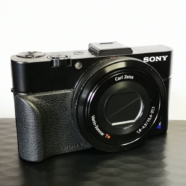 ●SONY(ソニー)　サイバーショット DSC-RX100M2