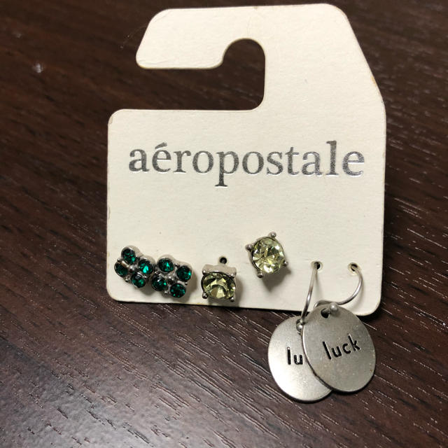 AEROPOSTALE(エアロポステール)のエアロポステール　ピアス3個セット　新品未使用米国購入　アメリカンイーグル レディースのアクセサリー(ピアス)の商品写真