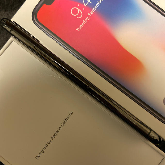 iPhone(アイフォーン)のしほかん様専用　iPhone X 256gb simフリー　シムフリー スマホ/家電/カメラのスマートフォン/携帯電話(スマートフォン本体)の商品写真