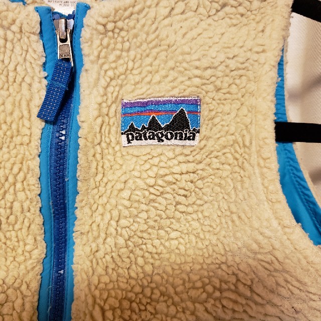 patagonia(パタゴニア)のパタゴニア　ベスト キッズ/ベビー/マタニティのキッズ服男の子用(90cm~)(ジャケット/上着)の商品写真