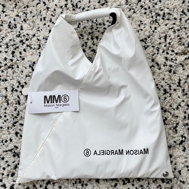 MM6(エムエムシックス)のMM6 マルジェラ　/ ジャパニーズバッグ　ホワイト レディースのバッグ(トートバッグ)の商品写真