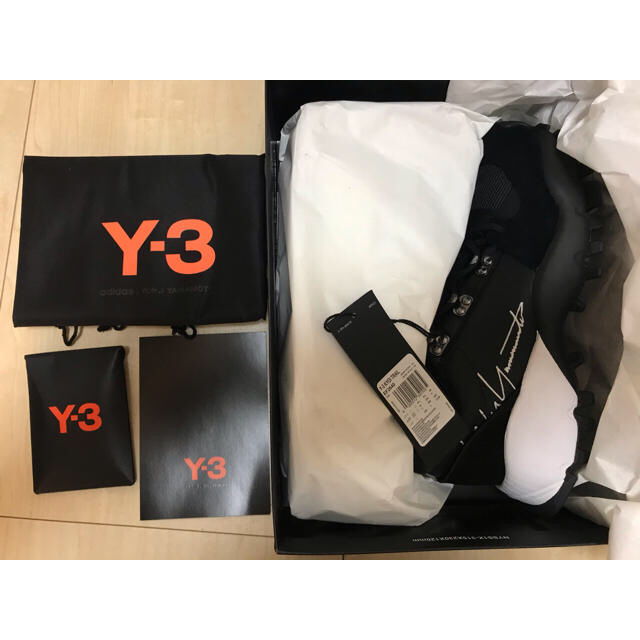 Y-3(ワイスリー)の【たろ様専用】新品19AW Y-3 ヨウジヤマモト KYOI TRAIL メンズの靴/シューズ(スニーカー)の商品写真