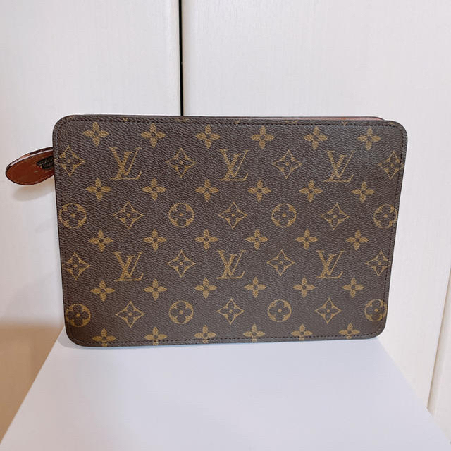 LOUIS VUITTON セカンドバック