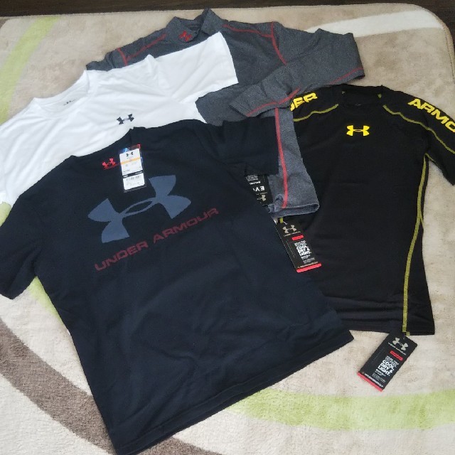 UNDER ARMOUR(アンダーアーマー)のアンダーアーマー福袋 スポーツ/アウトドアのトレーニング/エクササイズ(トレーニング用品)の商品写真